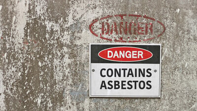 danger contains asbestos sign