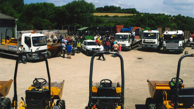 July 2011 Plant Machinery Auction Action Digging Drainfast Alton