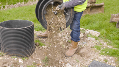 MuckStopper IC 450 emptying
