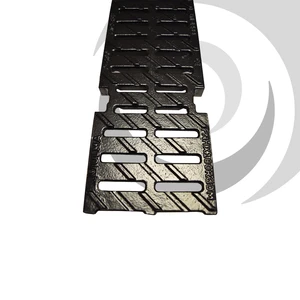 MULTIV 100mm Slotted Heelguard Grating D400 x0.5m