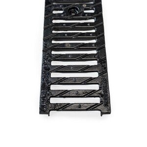 EUROSELF 100mm D/Iron Slotted Grating x0.5m; C250